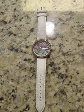 World Map Face White Strap Watch
